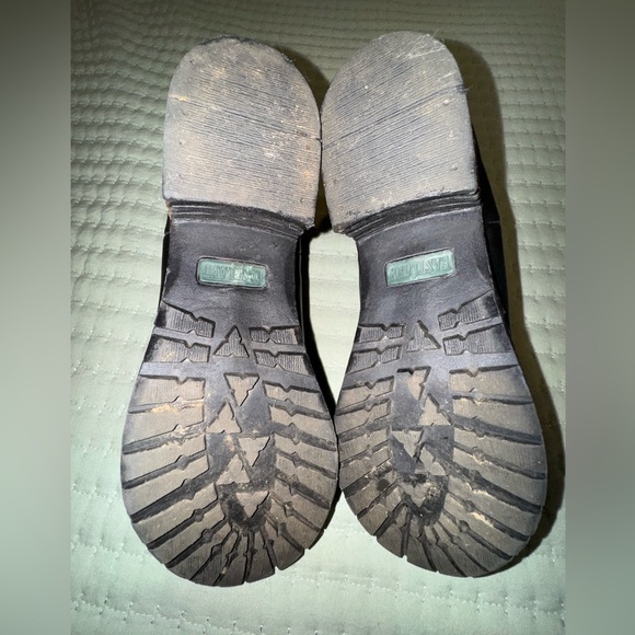 Eastland Black Jasmine Ankle Boots. Size 7. GUC - Picture 5 of 9